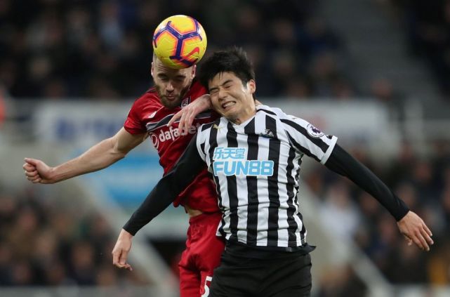  富勒姆2-1力克热刺，农场主主场终结豪门不败